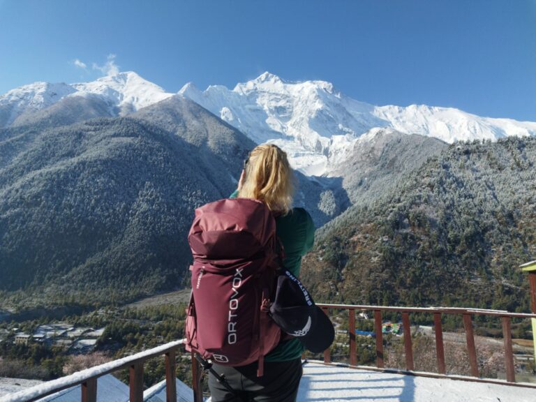 trekking the Annapurna Circuit